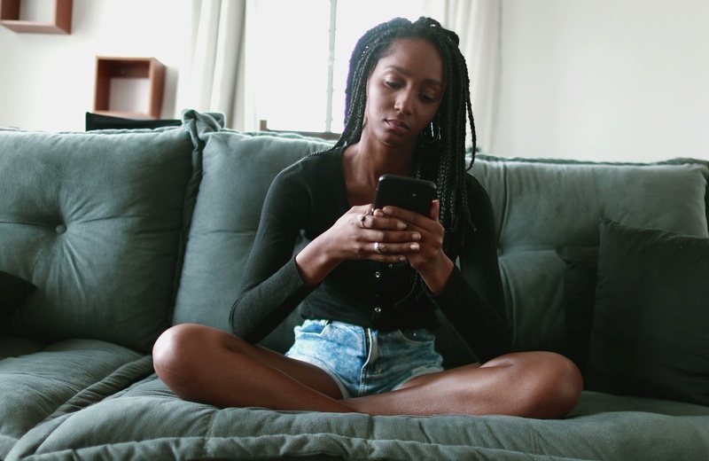 Feeling overwhelmed by your feed? Here’s how to chill while staying informed